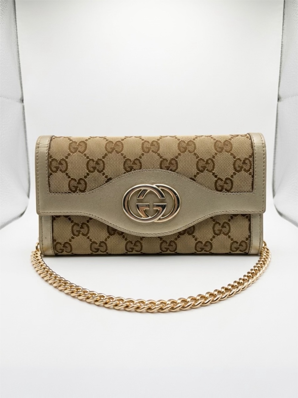 Gucci Beige GG Canvas Crossbody Wallet with Gold Chain